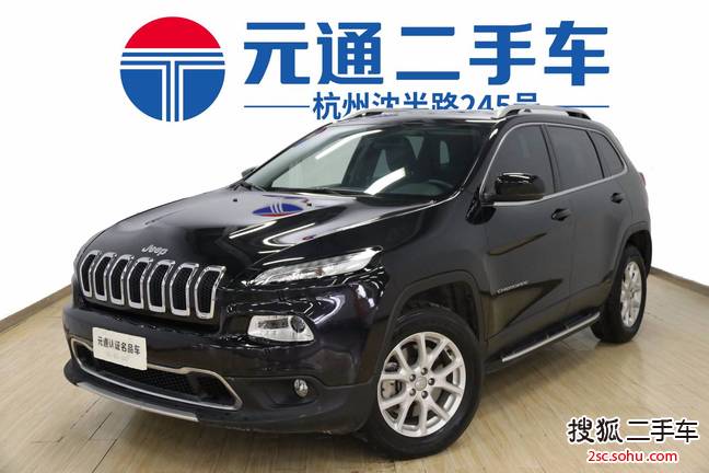 Jeep自由光2016款2.4L 专业版