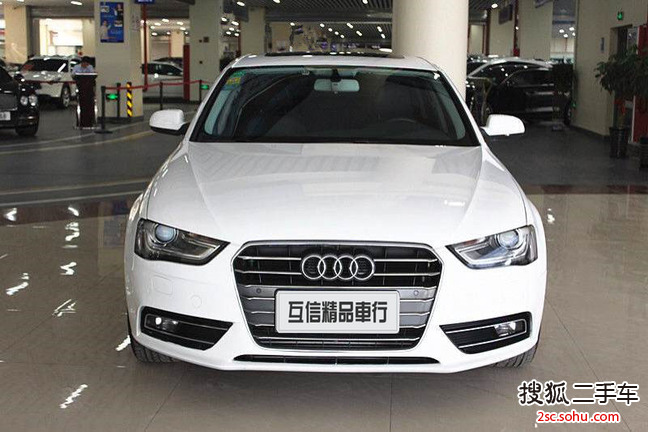 奥迪A4L2012款2.0TFSI 舒适型