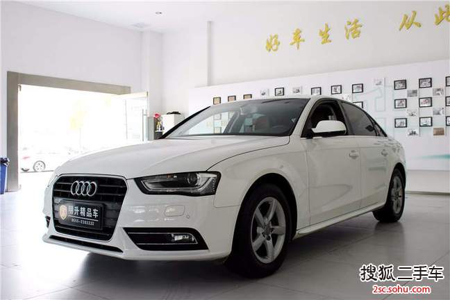 奥迪A4L2013款35 TFSI 自动标准型