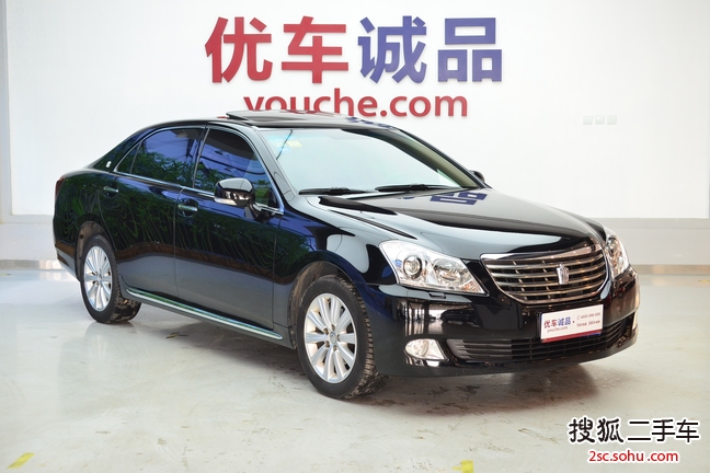 丰田皇冠2010款V6 2.5L Royal 