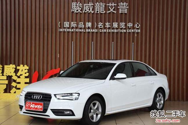 奥迪A4L2015款35 TFSI 自动标准型