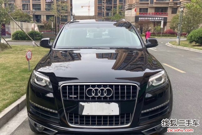 奥迪Q72015款40 TFSI 尊藏型