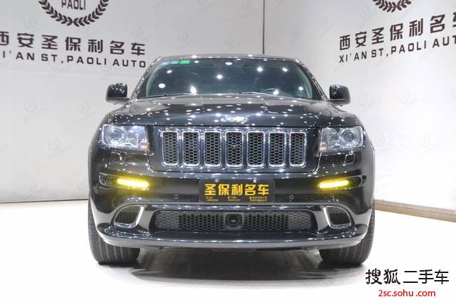 Jeep大切诺基2013款6.4L SRT8 炫黑版