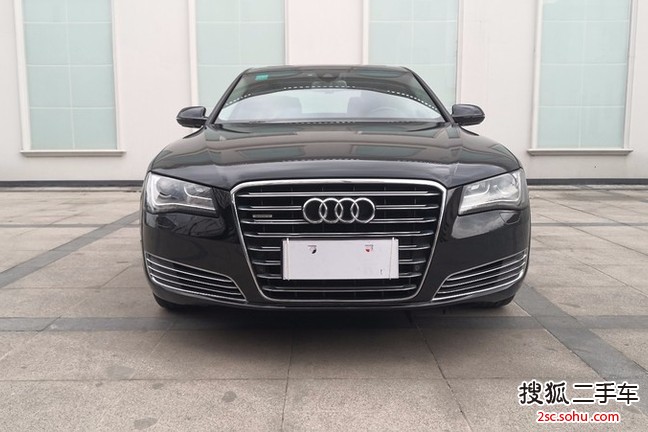 奥迪A8L2013款50 TFSI quattro豪华型