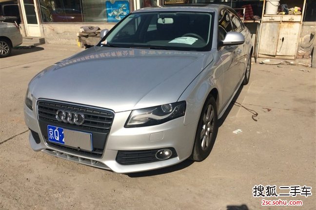 奥迪A4L2010款2.0TFSI 技术型