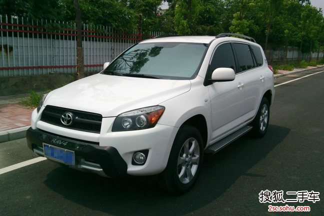 丰田RAV42011款2.0L 自动经典版