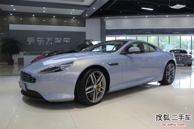 阿斯顿马丁DB92014款6.0L Carbon White Coupe