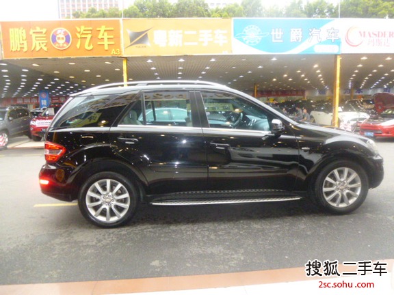 奔驰M级2010款ML350 4MATIC 豪华型版