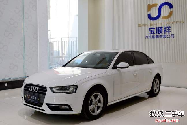 奥迪A4L2015款35 TFSI 自动标准型