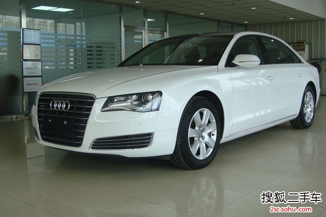 奥迪A8L2014款45 TFSI quattro豪华型