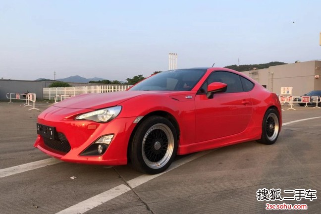 丰田862013款2.0L 自动豪华型 