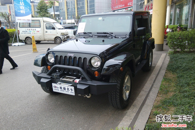 Jeep牧马人两门版2011款3.8L 撒哈拉