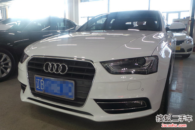 奥迪A4L2012款2.0TFSI 舒适型