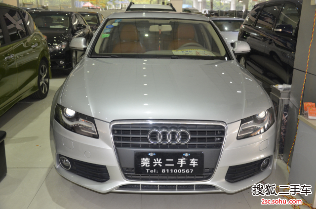 奥迪A4L2011款2.0TFSI 豪华型