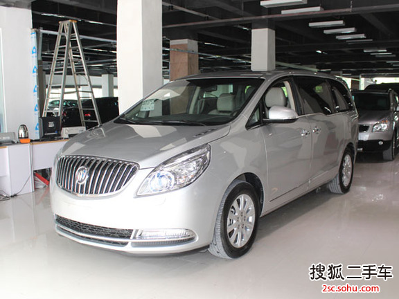 别克GL82013款3.0L XT豪华商务旗舰版