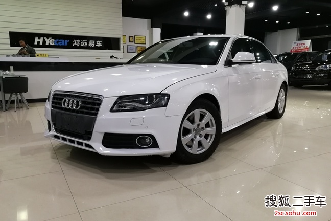 奥迪A4L2012款2.0TFSI 标准型