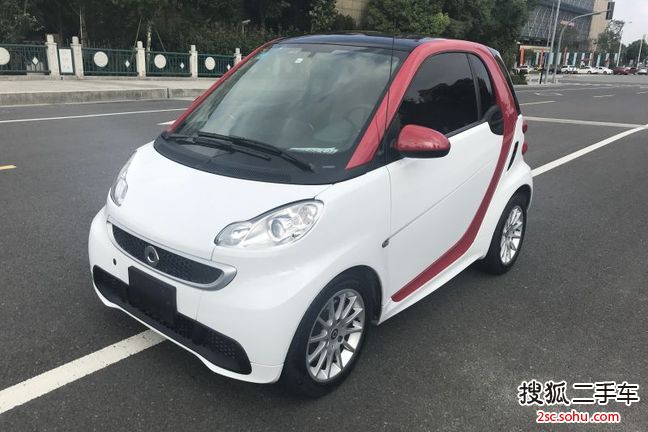 smartfortwo2015款1.0 MHD 炫闪特别版