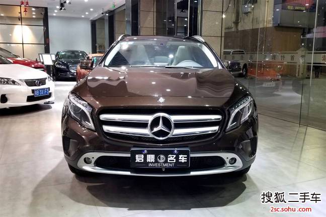 奔驰GLA级2015款GLA 220 4MATIC 豪华型