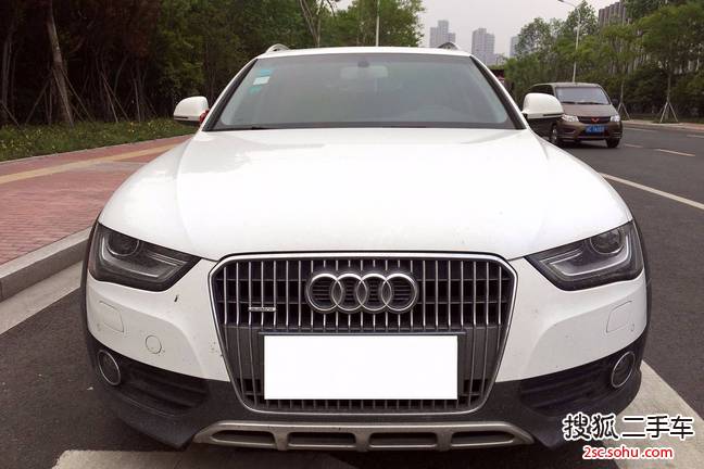 奥迪A4 allroad2014款40 TFSI allroad quattro plus版 