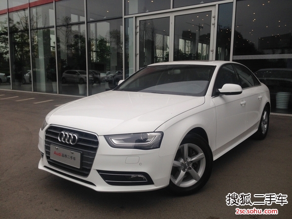 奥迪A4L2013款35 TFSI 自动舒适型