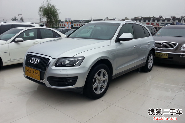 奥迪Q52010款2.0TFSI 技术型