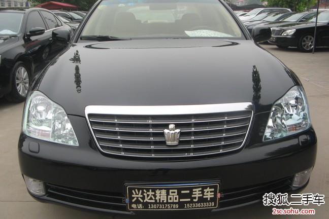 丰田皇冠2006款3.0 Royal 真皮版