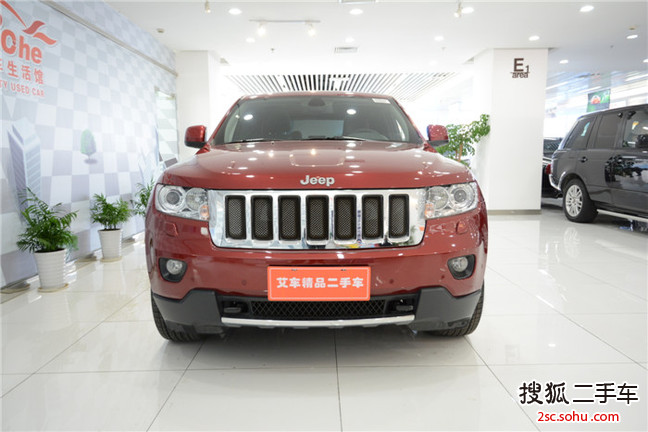 Jeep大切诺基2014款3.6L 手自一体 豪华导航版