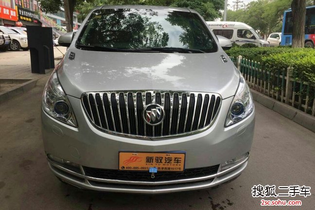 别克GL82013款3.0L XT豪华商务旗舰版