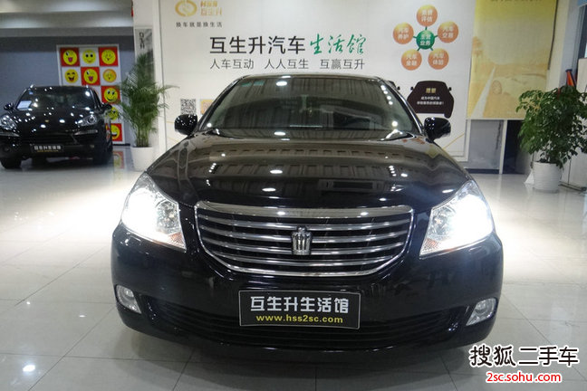 丰田皇冠2010款V6 2.5L Royal 真皮导航版 