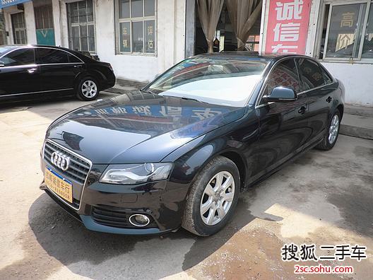 奥迪A4L2011款2.0TFSI 标准型