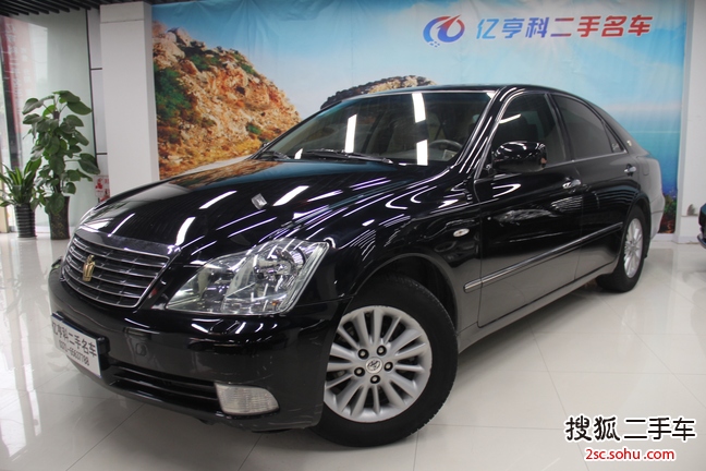 丰田皇冠2007款2.5L Royal 导航版