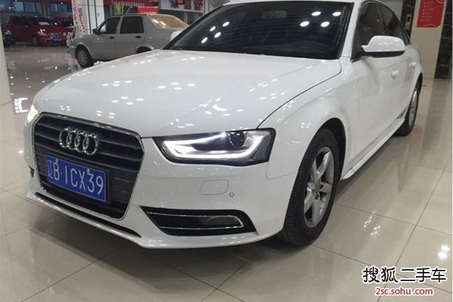 奥迪A4L2013款35 TFSI 自动标准型