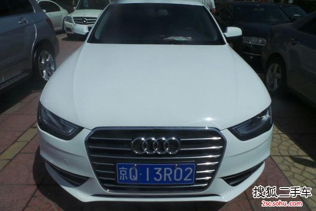 奥迪A4L2013款35 TFSI(2.0T)自动豪华型