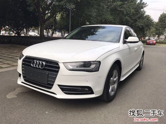 奥迪A4L2013款35 TFSI 自动舒适型