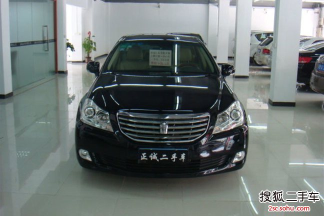 丰田皇冠2010款2.5L Royal 