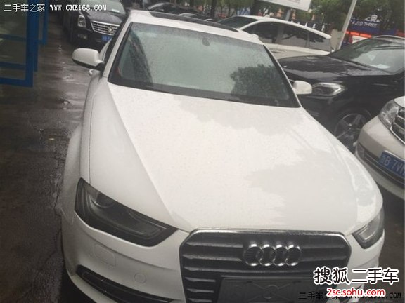 奥迪A4L2013款30 TFSI 自动舒适型