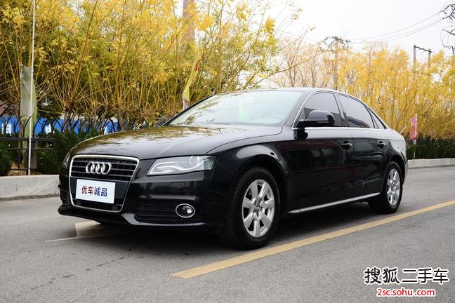 奥迪A4L2012款2.0TFSI 标准型