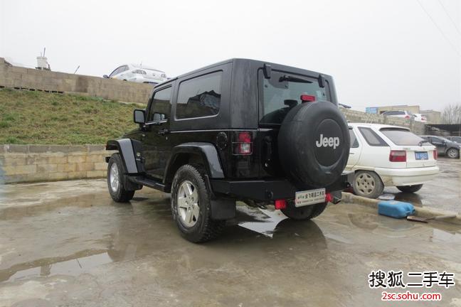 Jeep牧马人两门版2009款3.8L 撒哈拉