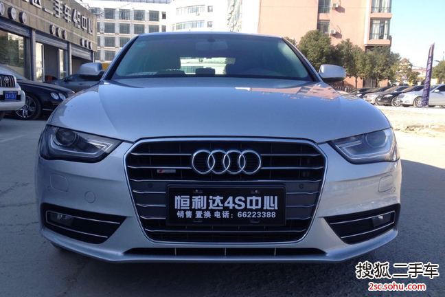 奥迪A4L2013款35 TFSI 自动标准型