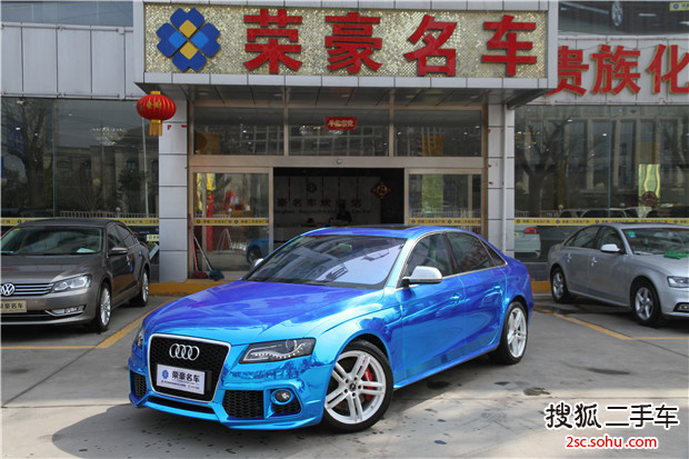 奥迪A4L2011款2.0TFSI 标准型