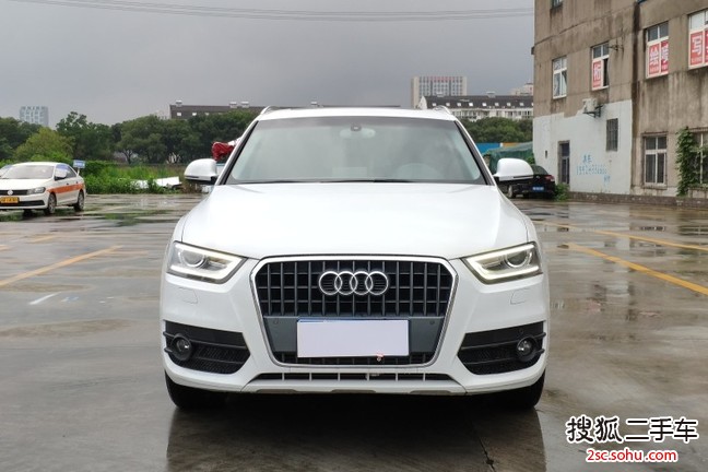 奥迪Q32015款35 TFSI 舒适型