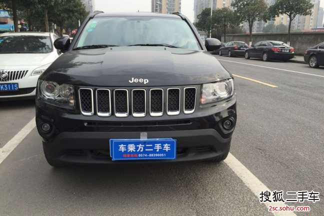 Jeep指南者2014款改款 2.4L 四驱舒适版