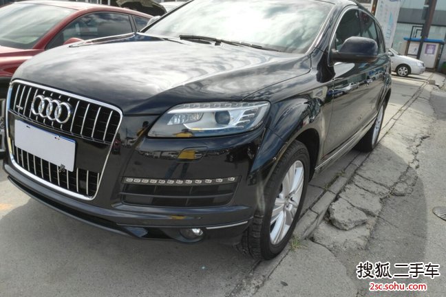 奥迪Q72011款3.0TFSI 舒适型(L)