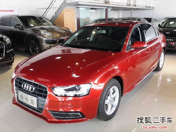 奥迪A4L2013款35 TFSI(2.0T)自动标准型