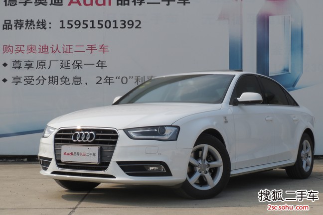 奥迪A4L2015款35 TFSI 自动标准型