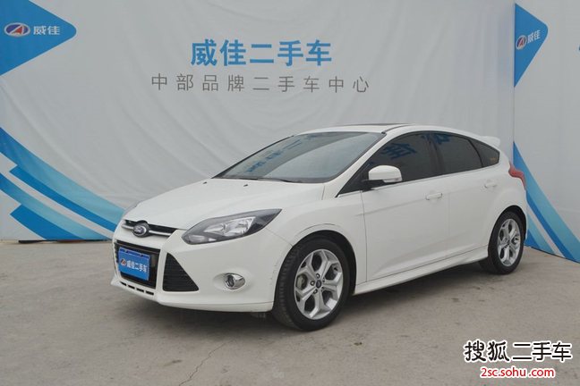 福特福克斯两厢2012款2.0L 自动豪华运动型