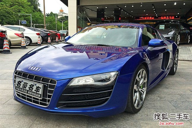 奥迪R82010款5.2FSI quattro