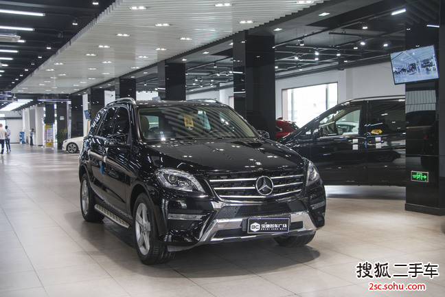 奔驰M级2014款ML320 4MATIC