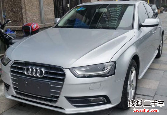 奥迪A4L2013款35 TFSI 自动标准型