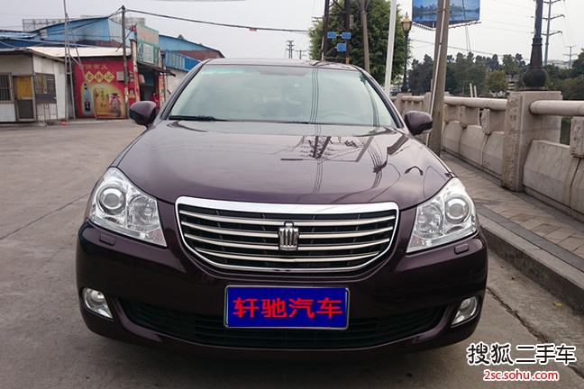 丰田皇冠2012款2.5L Royal Saloon尊贵版 